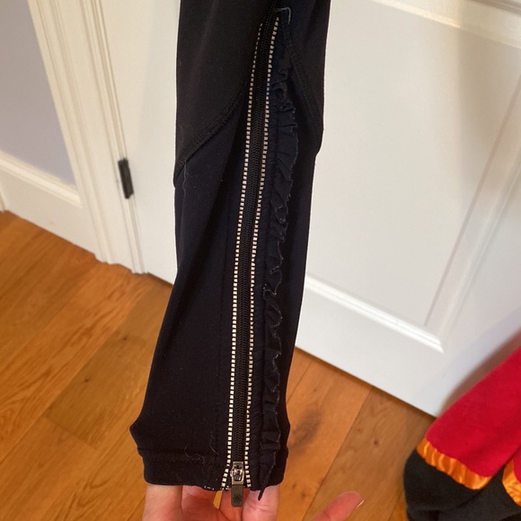 Athleta cold weather running tight.  Size XS. Black - Picture 2 of 5